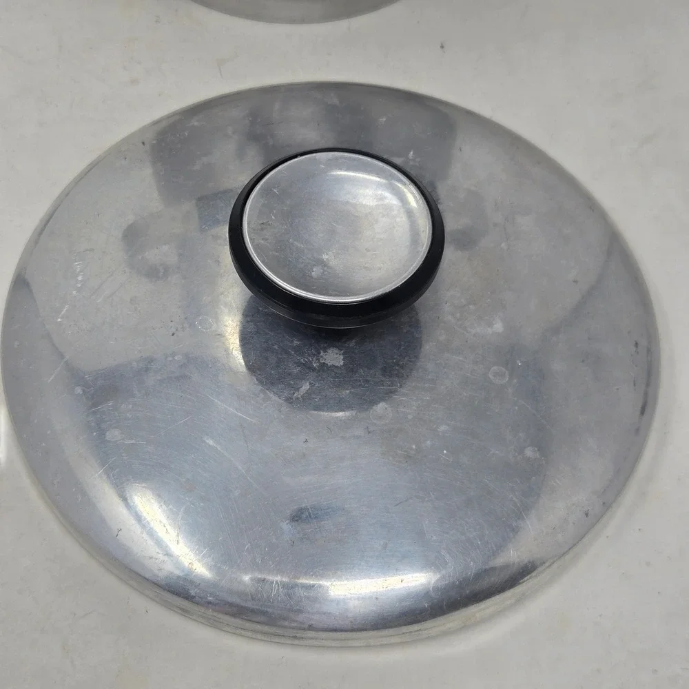 Vintage B-711 Italy Brushed Aluminum Ice Bucket Mid Century Modern Barware Lid